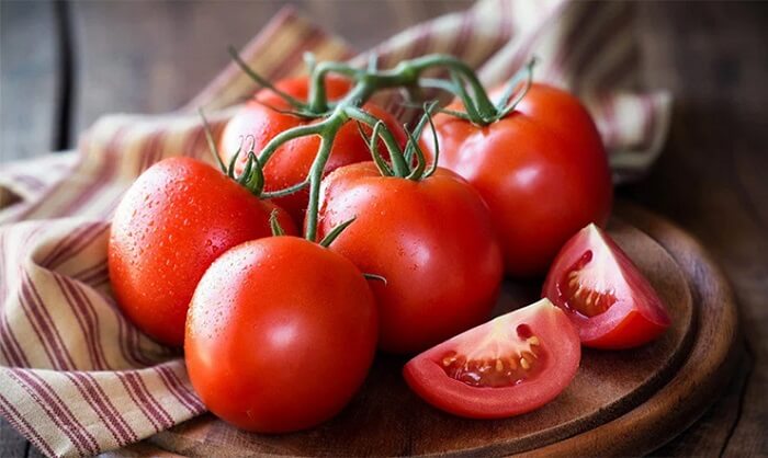 Nên lựa chọn cà chua cẩn thận để mang đi bảo quản